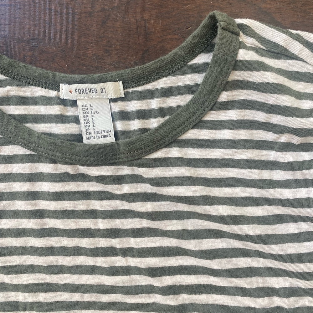 Forever 21 Shirt - Picture 2 of 4